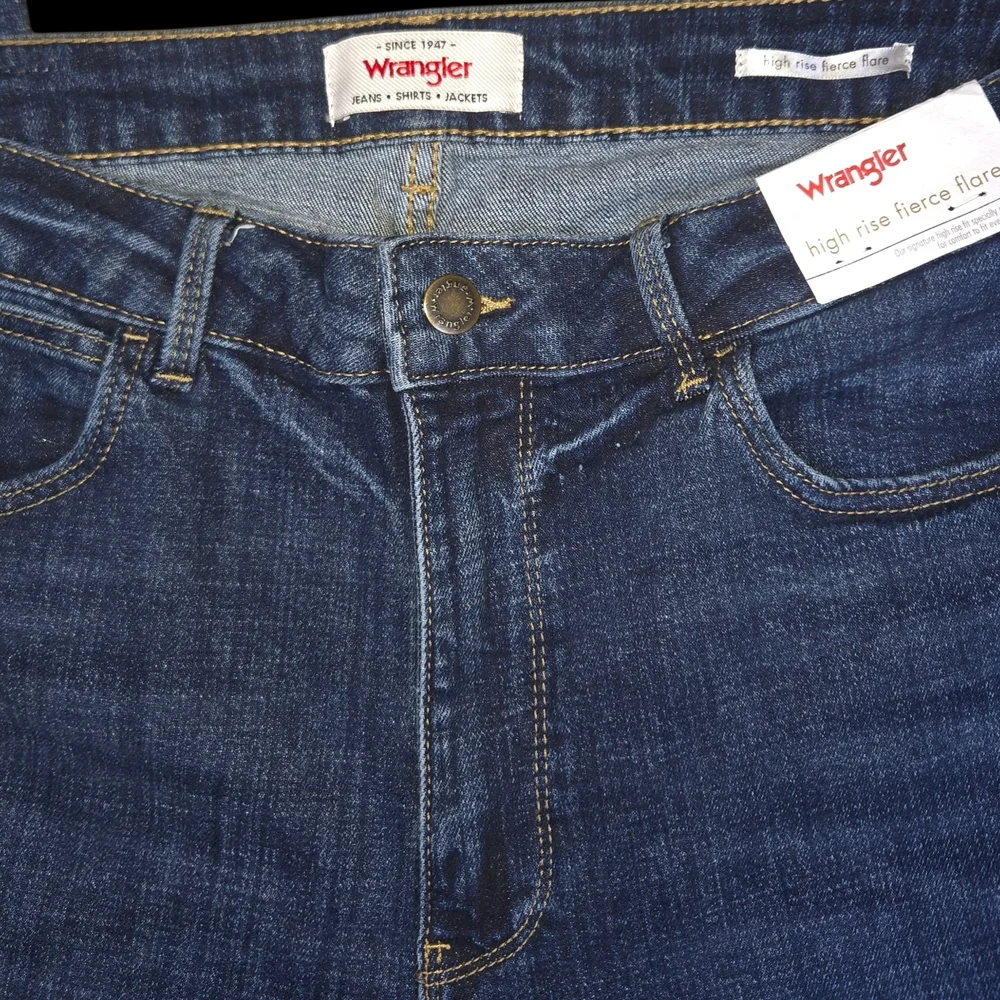 Wrangler High Rise Fierce Flare Jeans Dark Wash Retro Western Denim - Picture 9 of 10